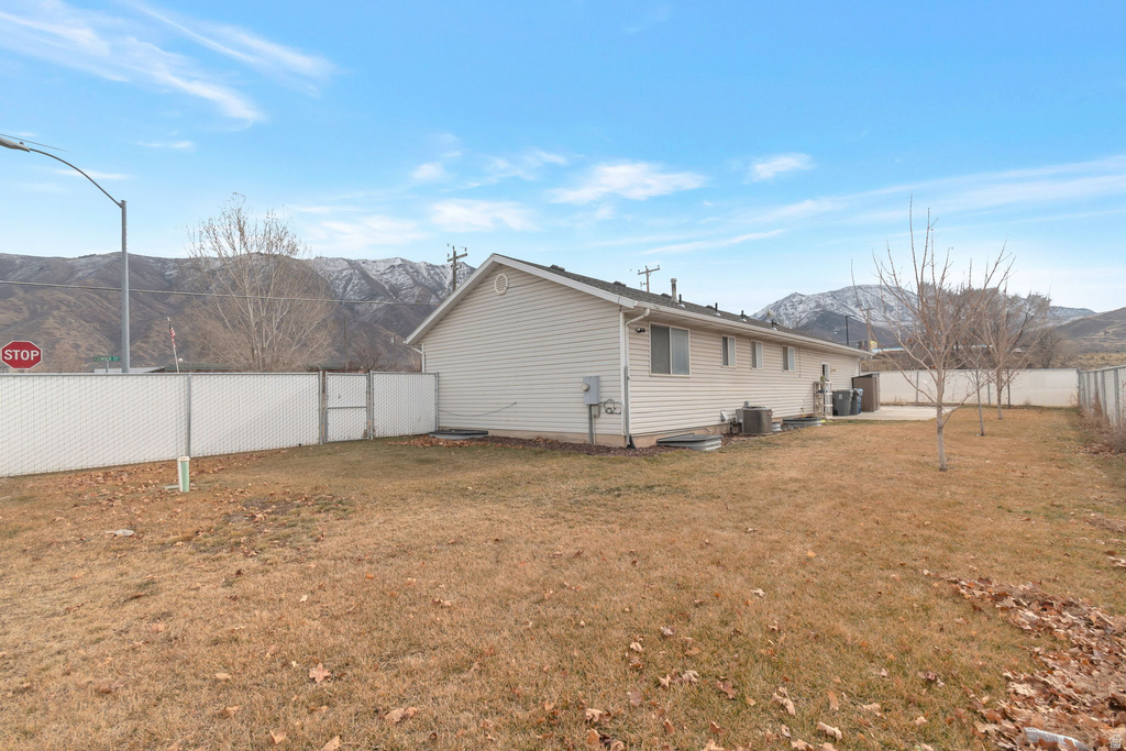 566 S CENTER ST Santaquin, UT 84655