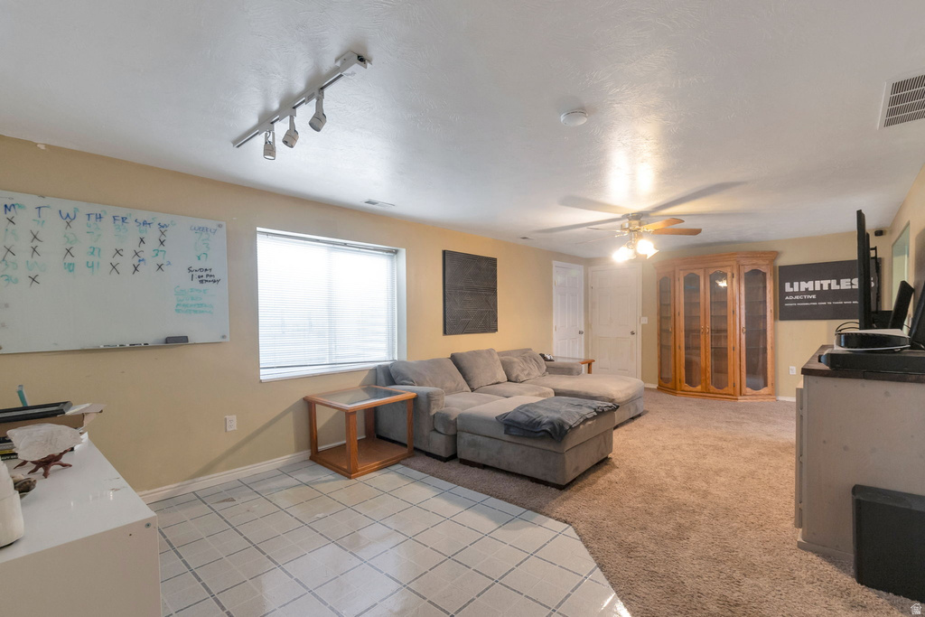 566 S CENTER ST Santaquin, UT 84655
