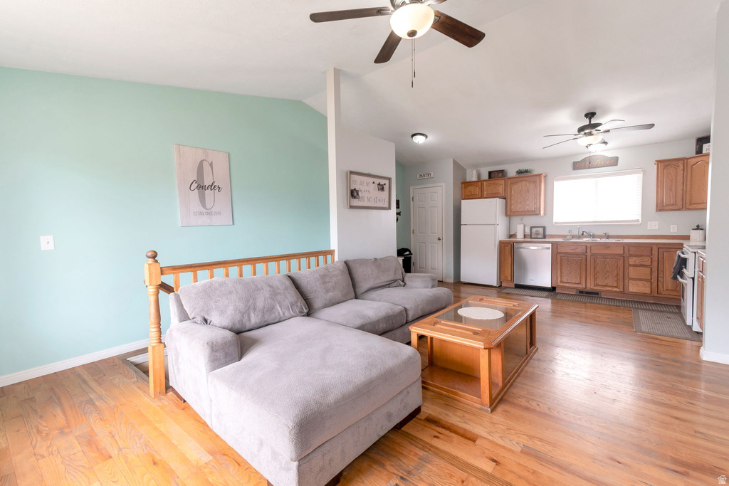 566 S CENTER ST Santaquin, UT 84655