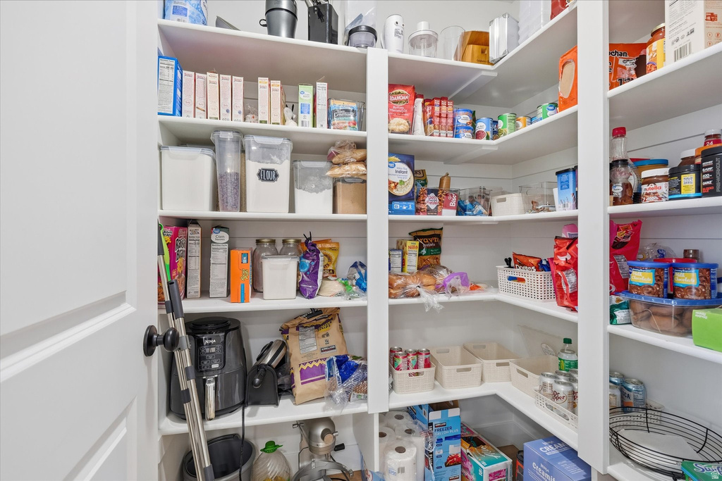 274 W 710 N Smithfield, UT 84335