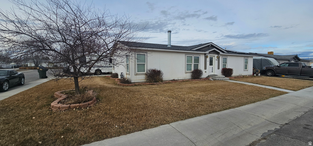 755 E PINE ST Wellington, UT 84542