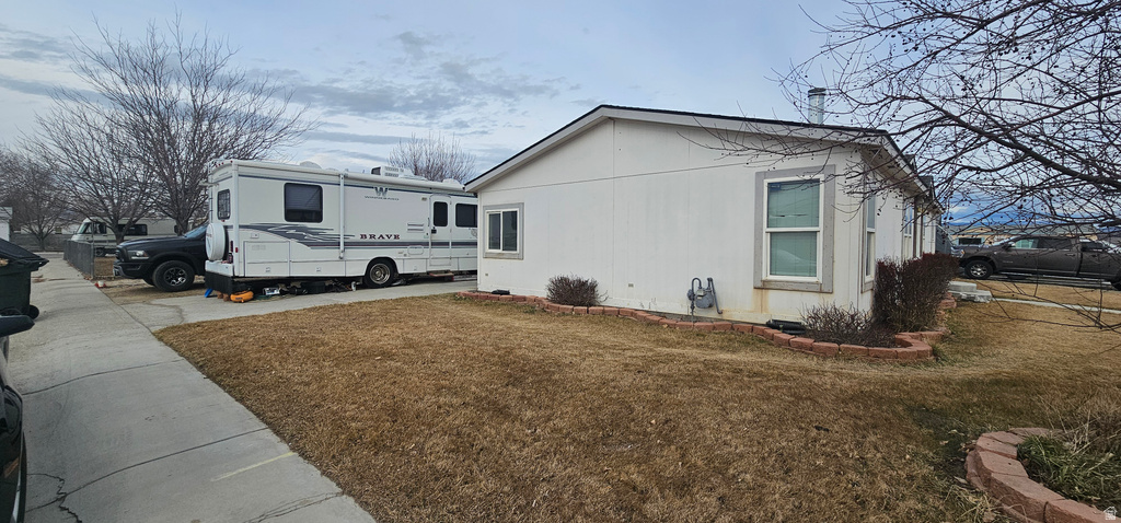 755 E PINE ST Wellington, UT 84542