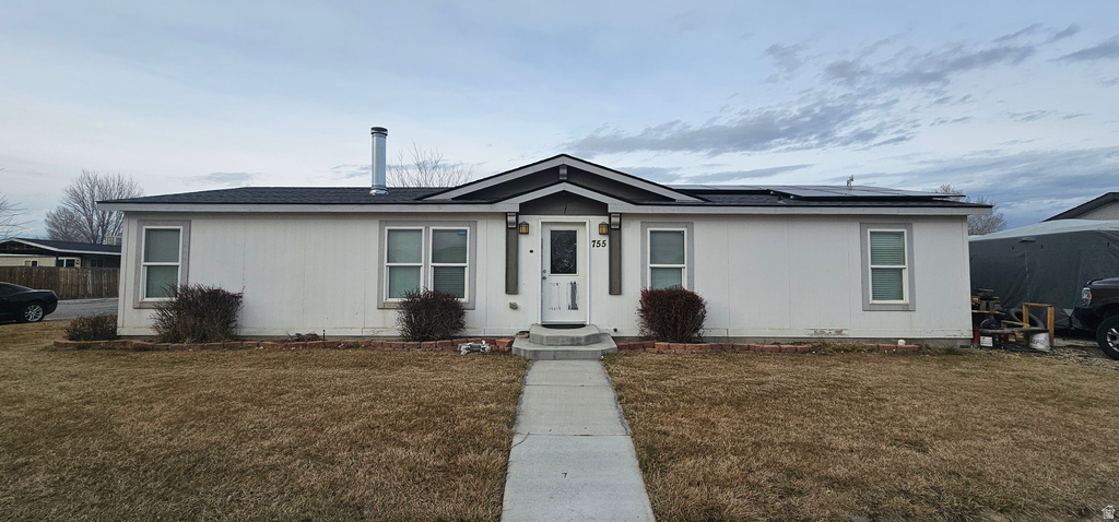755 E PINE ST Wellington, UT 84542