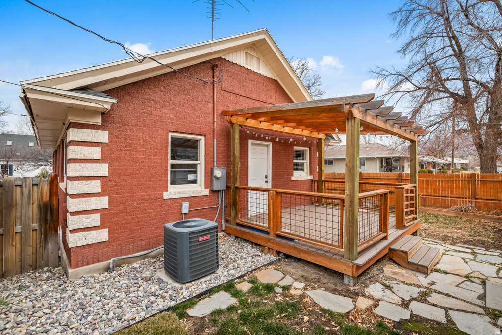 586 E BROWNING AVE Salt Lake City, UT 84105