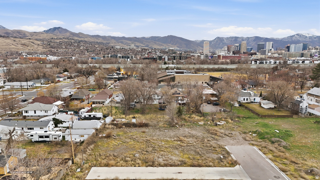 824 W HOYT PL Salt Lake City, UT 84116