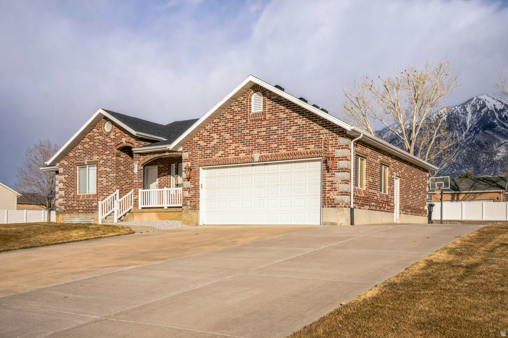 877 S 200 W Mona, UT 84645