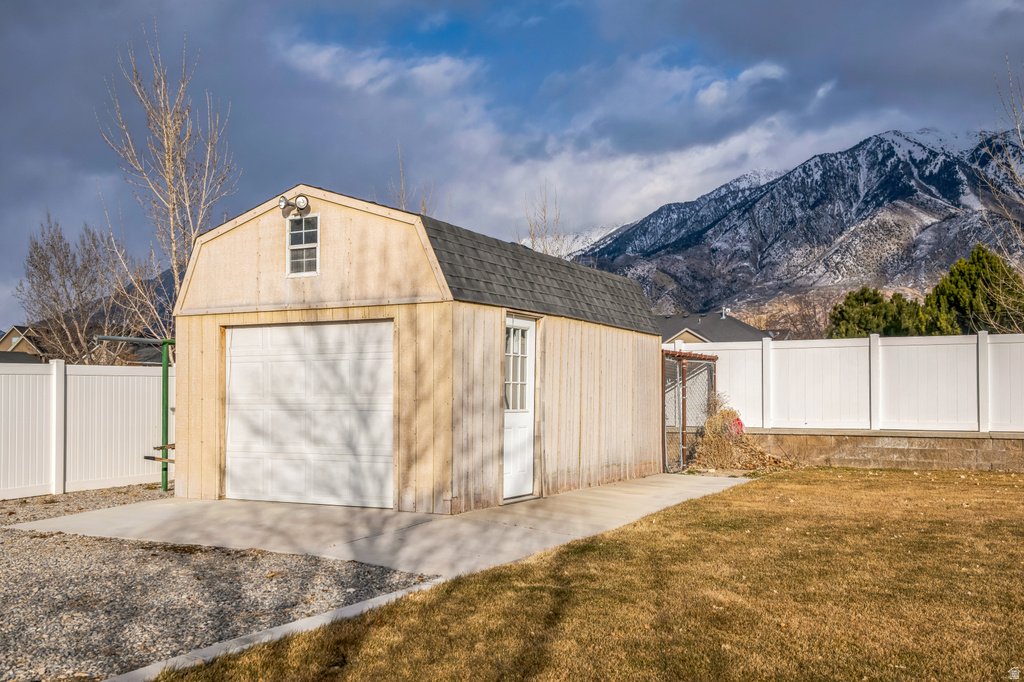 877 S 200 W Mona, UT 84645