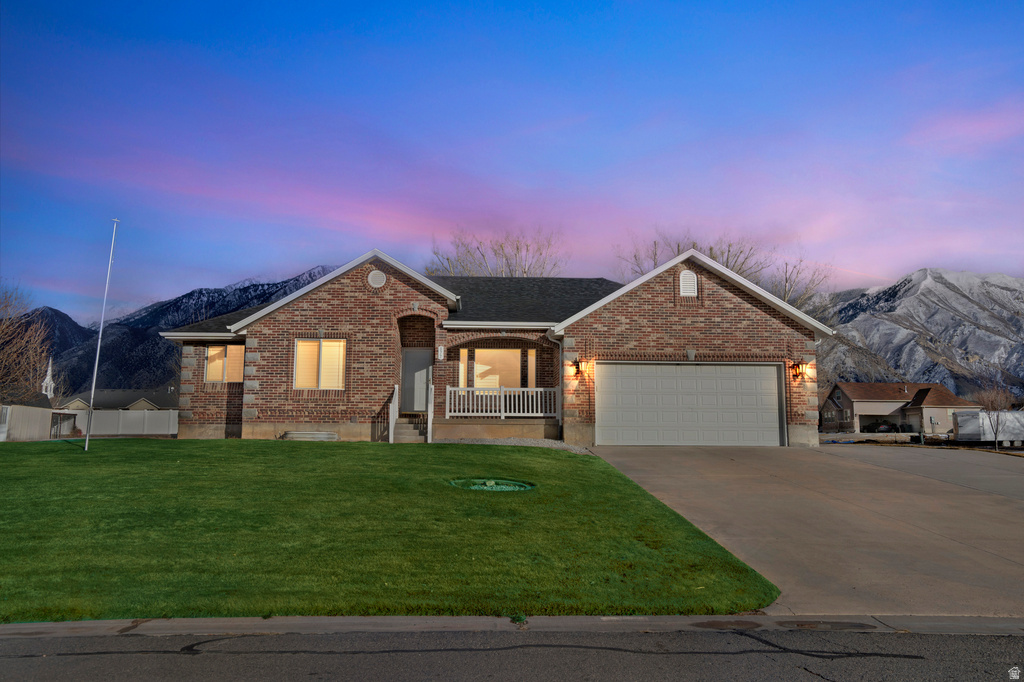 877 S 200 W Mona, UT 84645