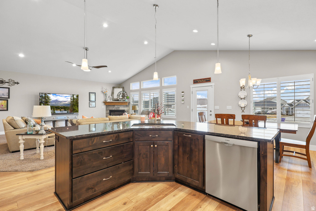 536 S THURGOOD LN Syracuse, UT 84075