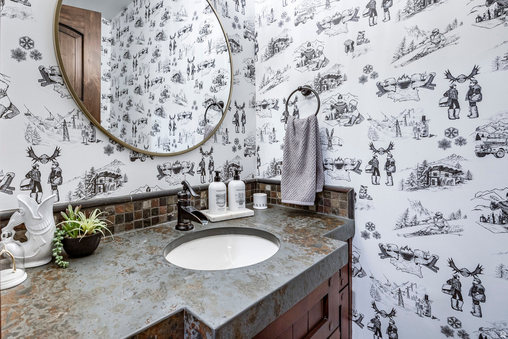 3000 CRESTLINE DR Park City, UT 84060