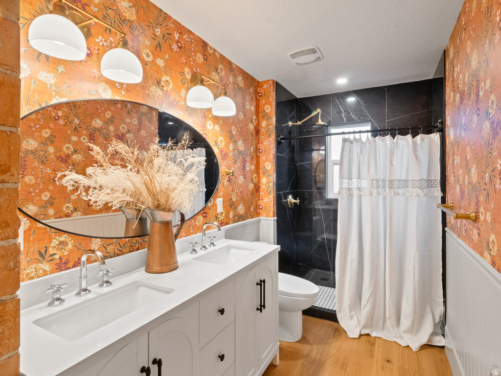 2760 E BLUE SPRUCE DR Holladay, UT 84117