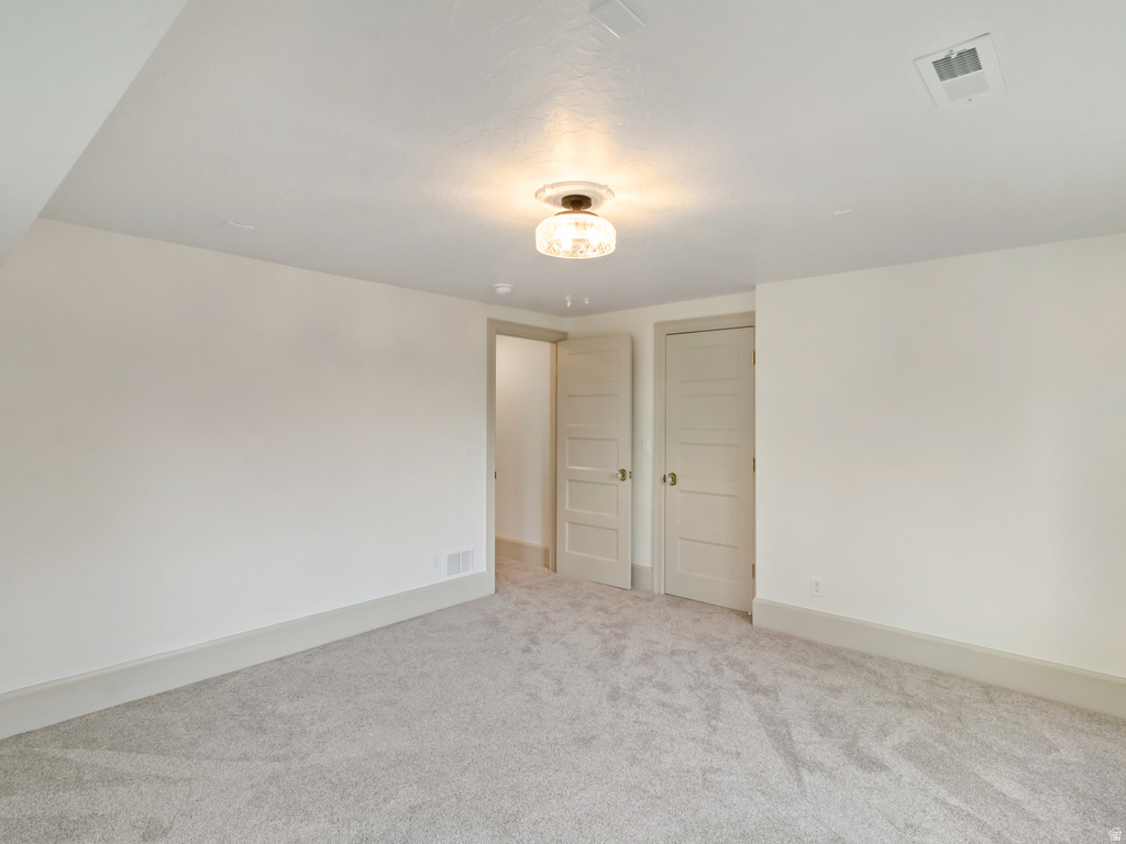 2760 E BLUE SPRUCE DR Holladay, UT 84117