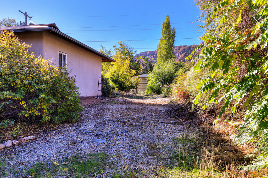 1140 SAN JUAN DR Moab, UT 84532