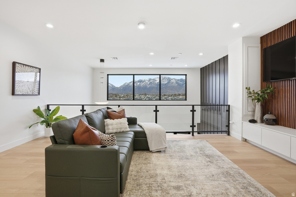 11606 S HALCOM DR South Jordan, UT 84095