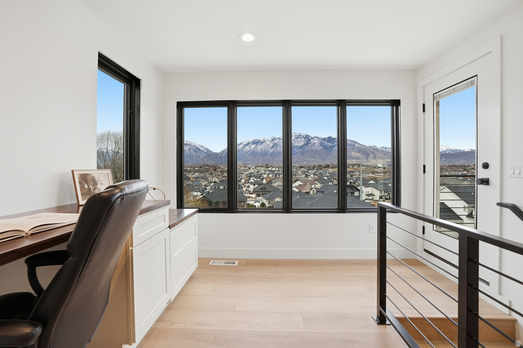 11606 S HALCOM DR South Jordan, UT 84095