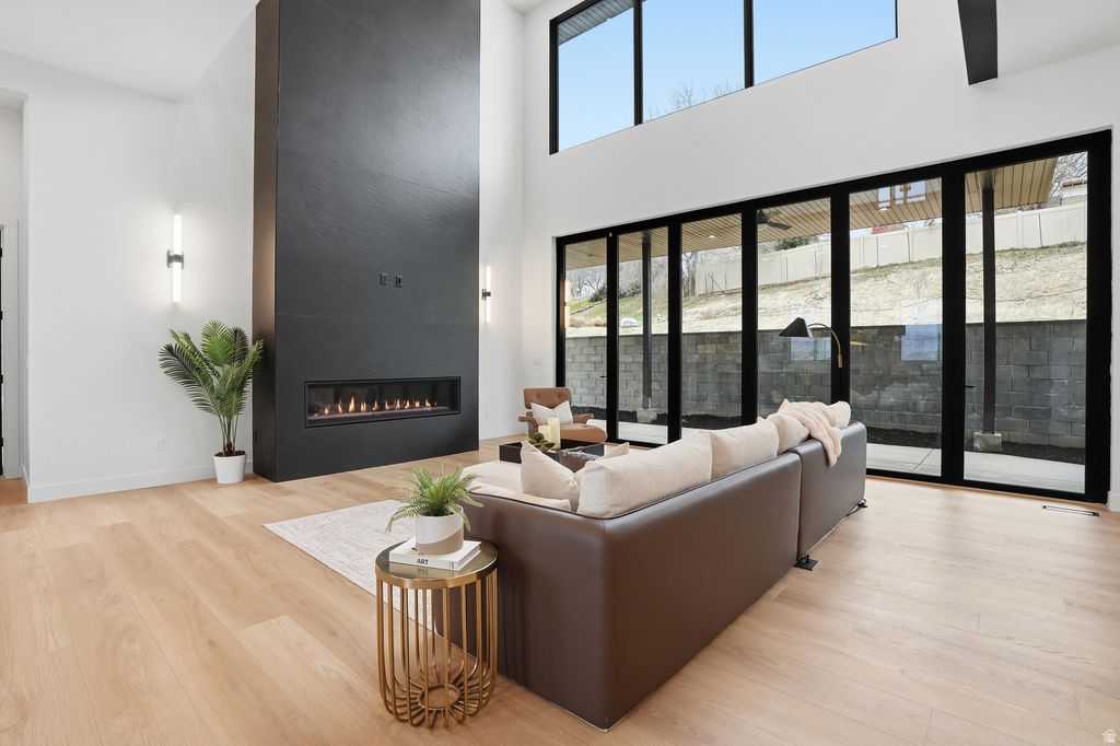 11606 S HALCOM DR South Jordan, UT 84095