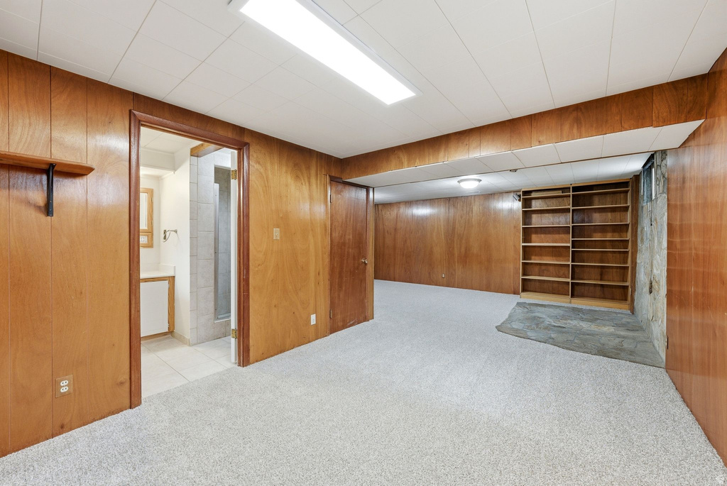 9957 S BARIUM LN White City, UT 84094