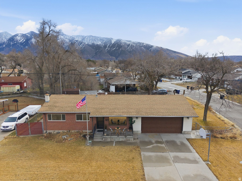 9957 S BARIUM LN White City, UT 84094