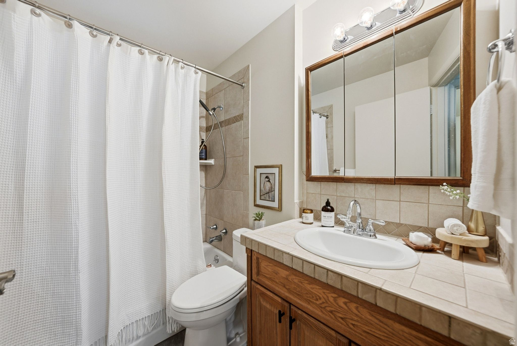 9957 S BARIUM LN White City, UT 84094