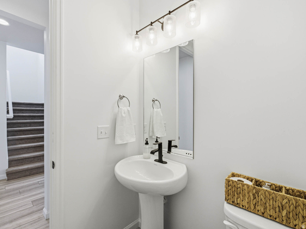 1950 W 900 N Layton, UT 84041