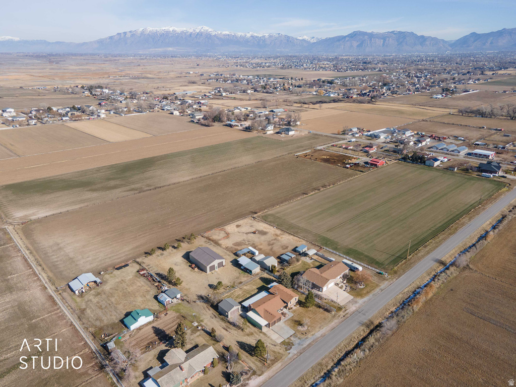 6868 W 5100 S Hooper, UT 84315
