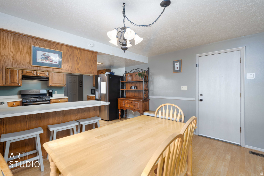 6868 W 5100 S Hooper, UT 84315