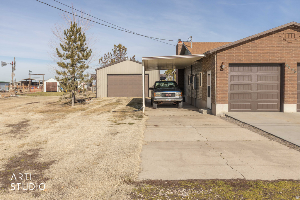 6868 W 5100 S Hooper, UT 84315