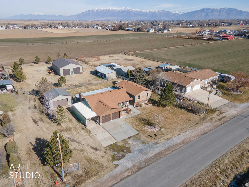 6868 W 5100 S Hooper, UT 84315