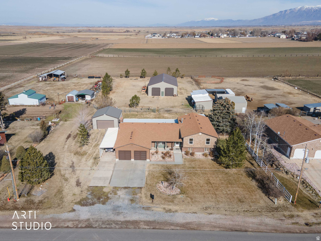 6868 W 5100 S Hooper, UT 84315