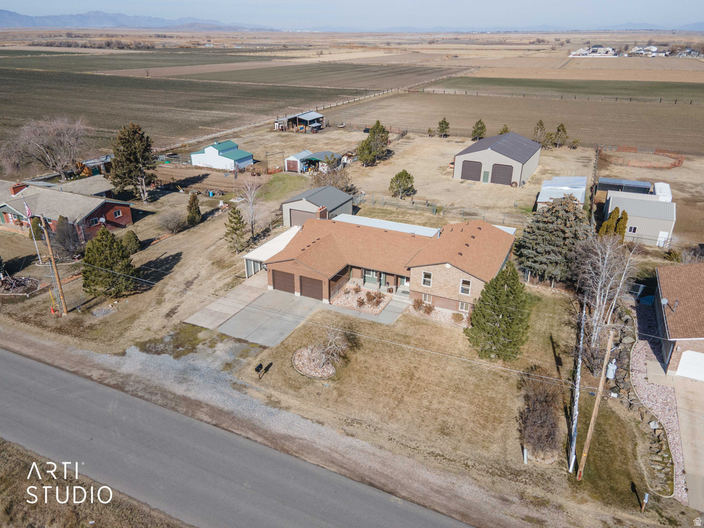 6868 W 5100 S Hooper, UT 84315