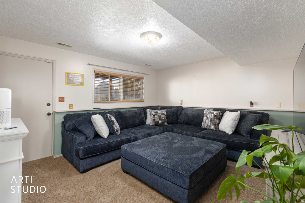 6868 W 5100 S Hooper, UT 84315