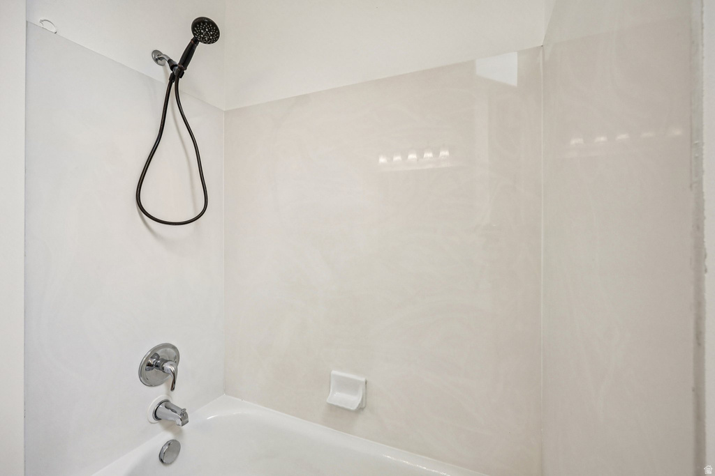 3884 W CORAL DUNE DR South Jordan, UT 84009