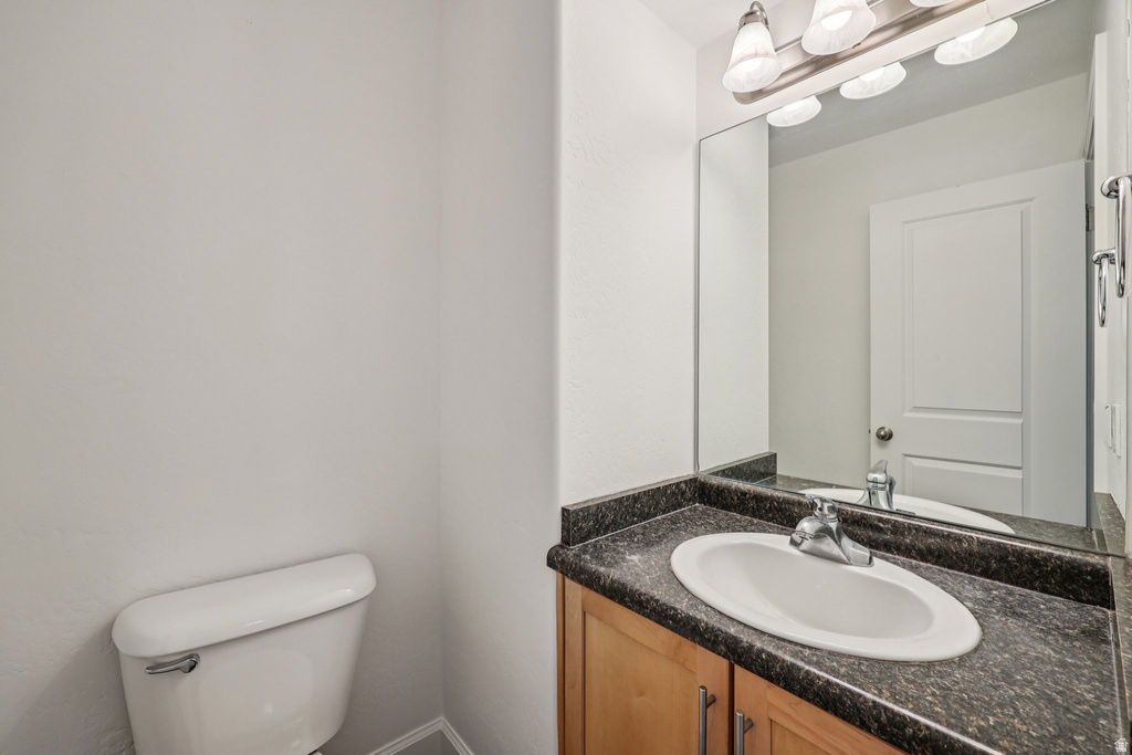 3884 W CORAL DUNE DR South Jordan, UT 84009