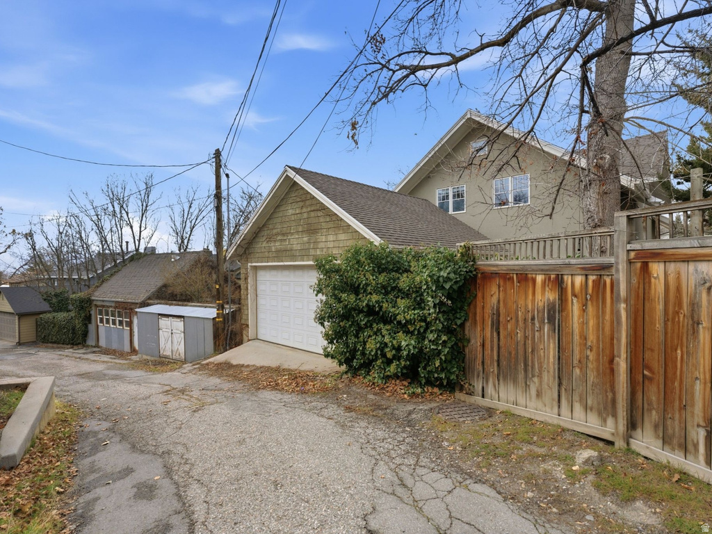 1414 E PERRY AVE Salt Lake City, UT 84103