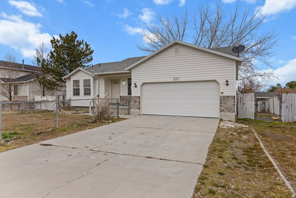 337 E 910 N Tooele, UT 84074