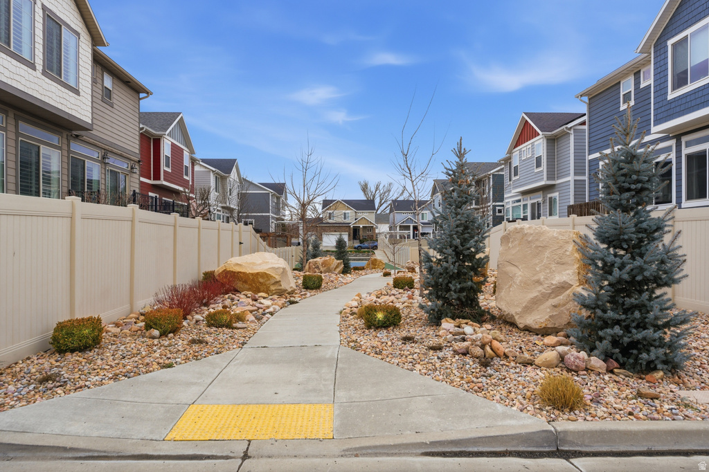 2340 N 650 W Centerville, UT 84014