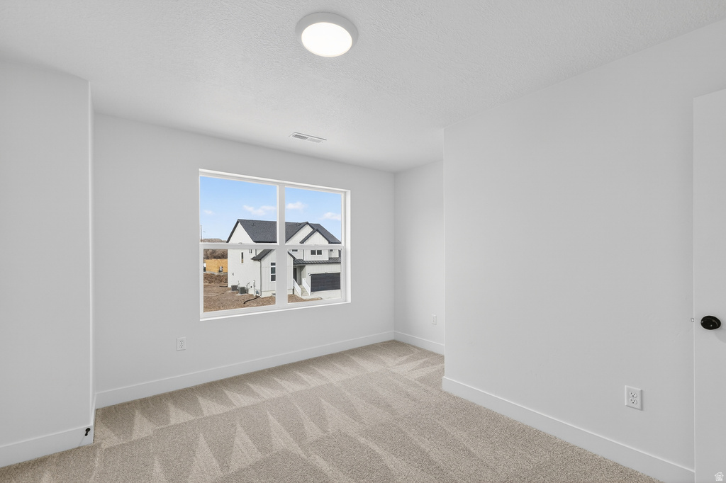 6374 S RAY DR #111 South Weber, UT 84405