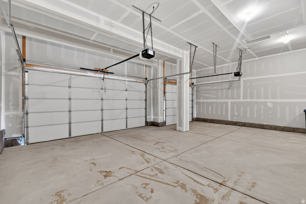 6374 S RAY DR #111 South Weber, UT 84405