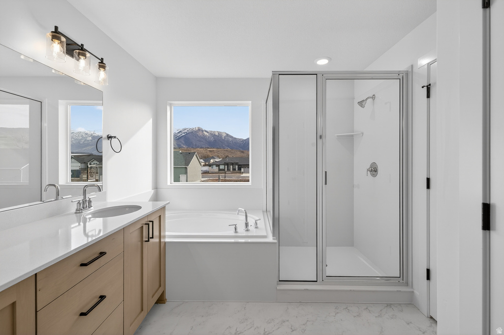 6374 S RAY DR #111 South Weber, UT 84405