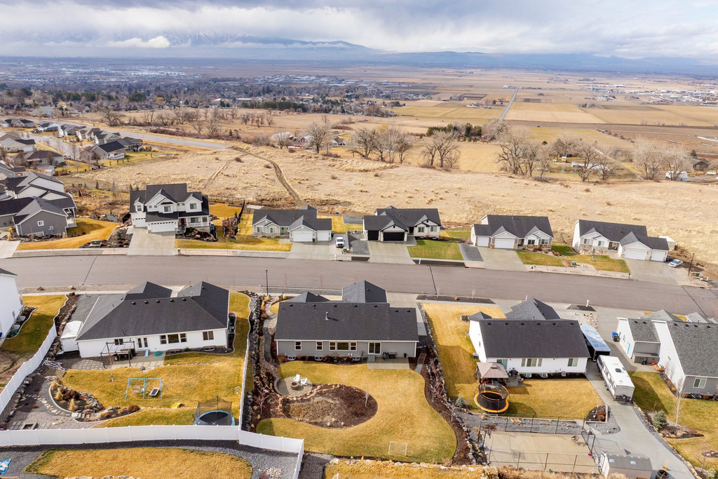 668 N 800 E Hyde Park, UT 84318