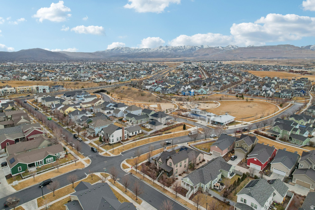 10307 S FISH HOOK RD South Jordan, UT 84009