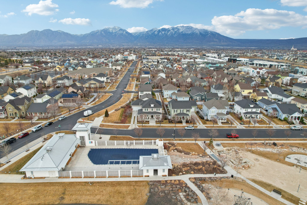 10307 S FISH HOOK RD South Jordan, UT 84009