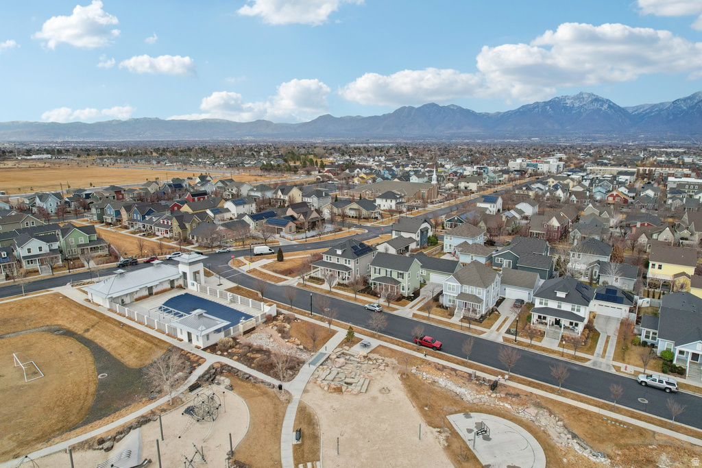 10307 S FISH HOOK RD South Jordan, UT 84009