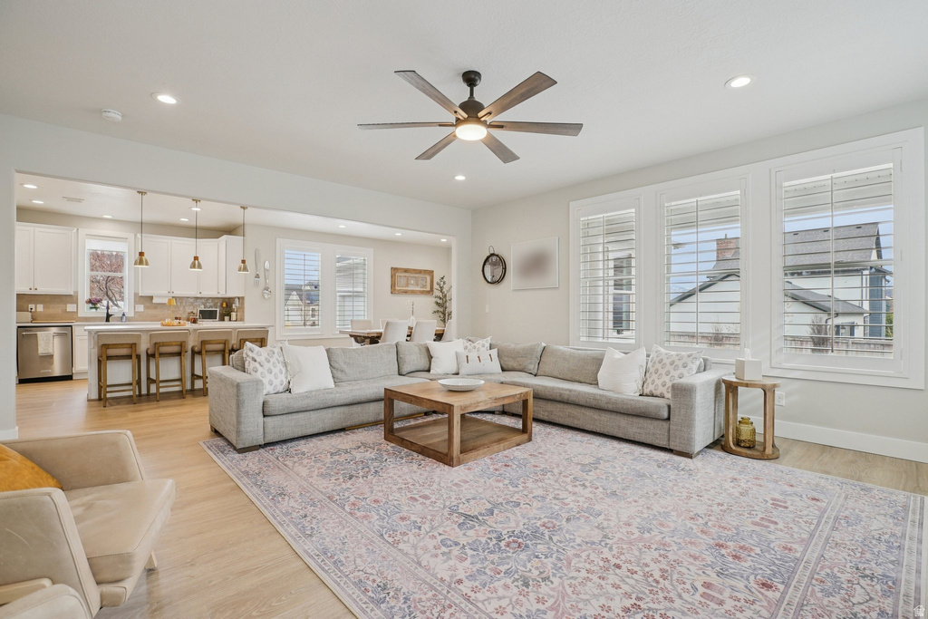 10307 S FISH HOOK RD South Jordan, UT 84009