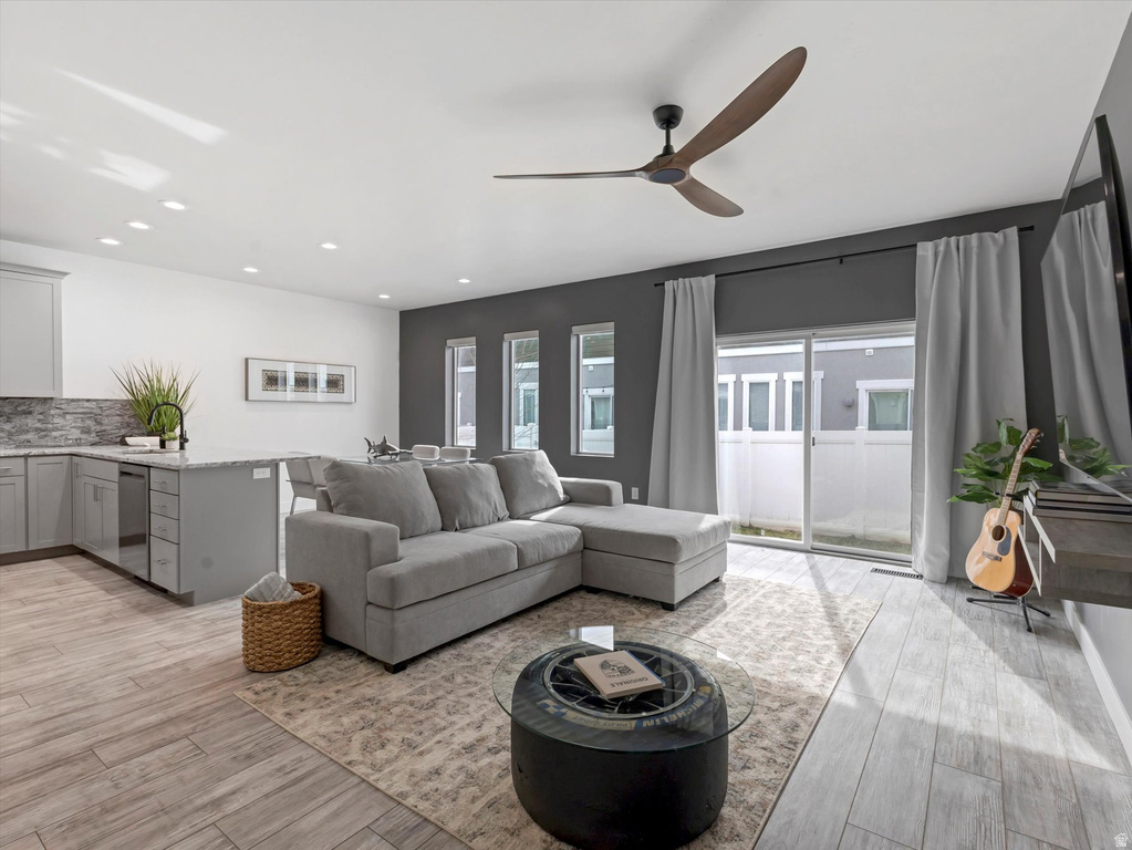 1733 W SHADE LN Riverton, UT 84065