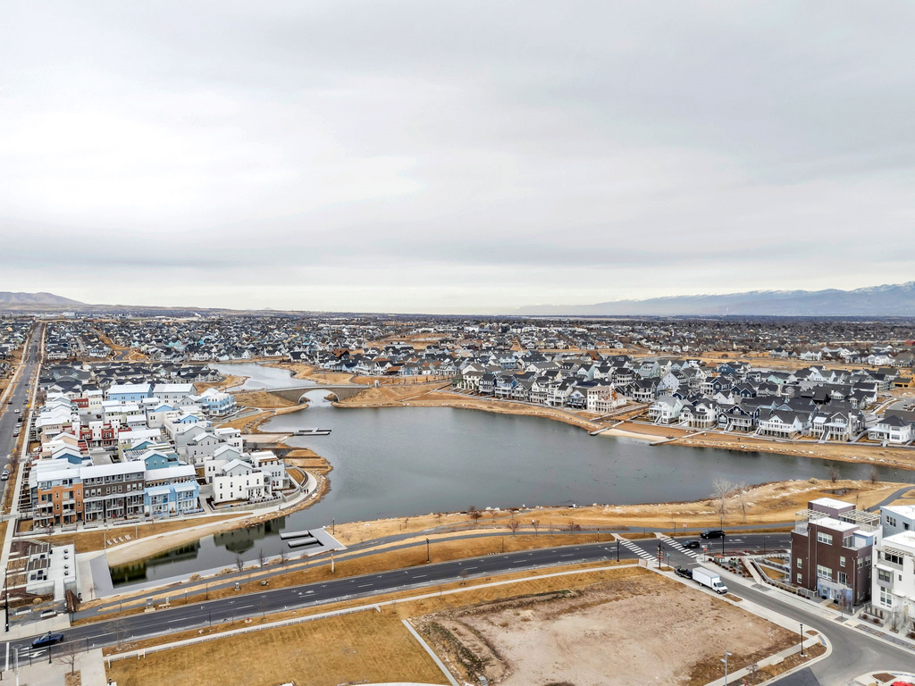 4763 W DAYBREAK RIM WAY South Jordan, UT 84009