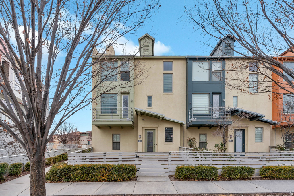 4763 W DAYBREAK RIM WAY South Jordan, UT 84009