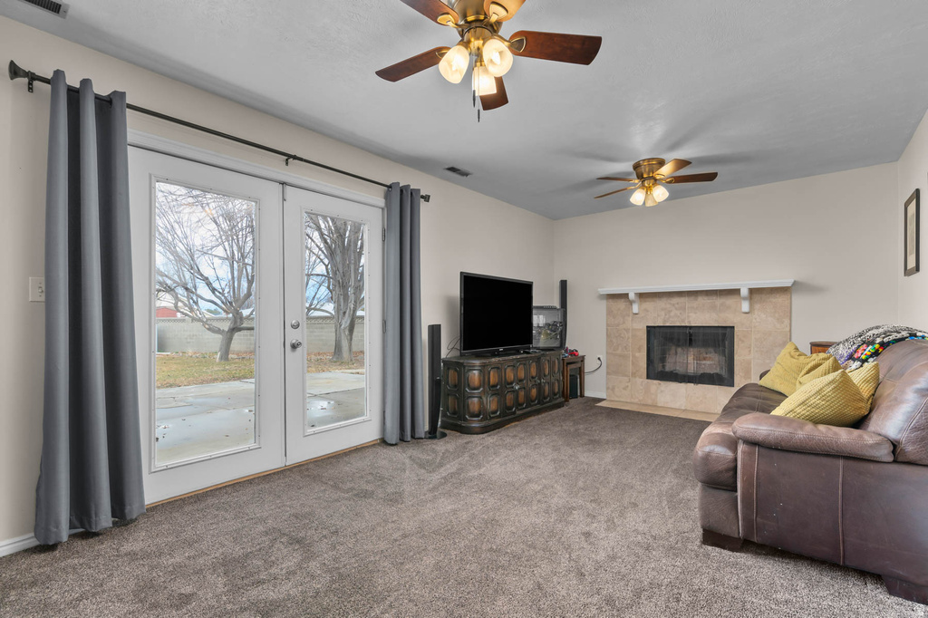 2428 W VAN ST West Jordan, UT 84088
