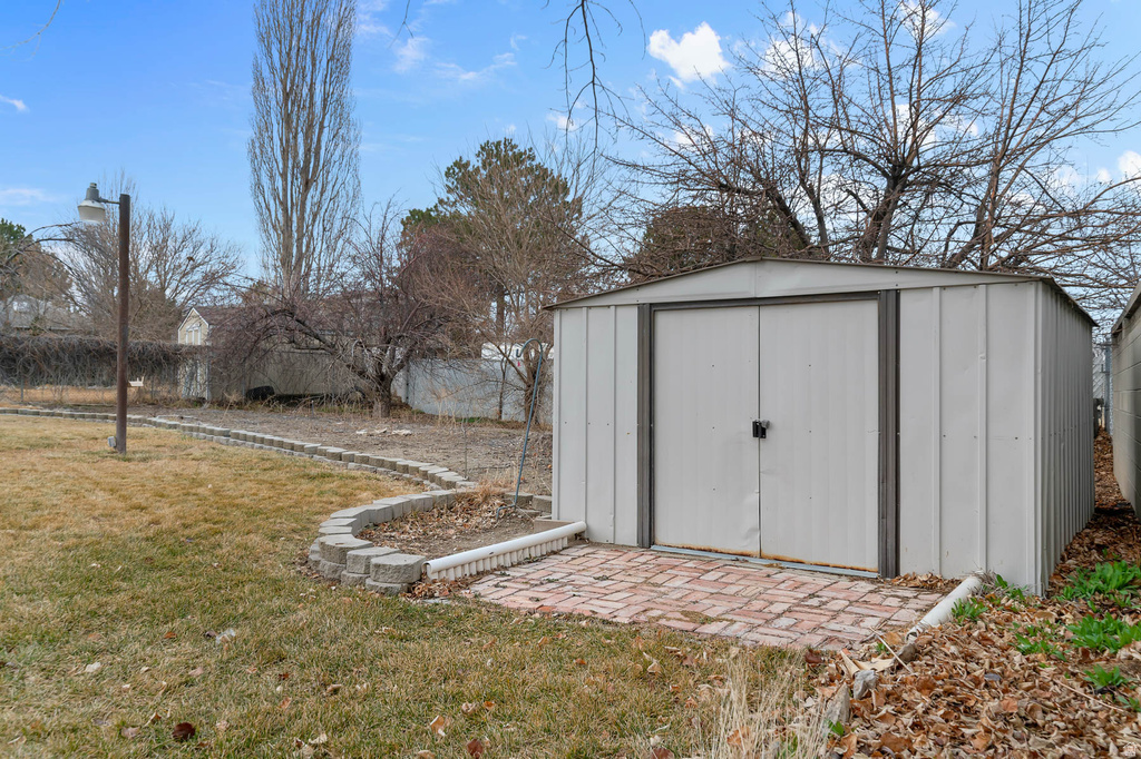 2428 W VAN ST West Jordan, UT 84088