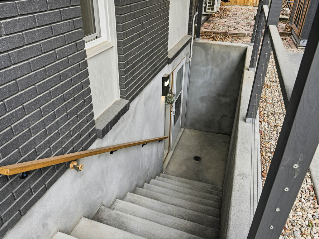 2341 E NEFFS LN Millcreek, UT 84109